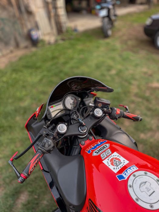 Honda CBR600f4i