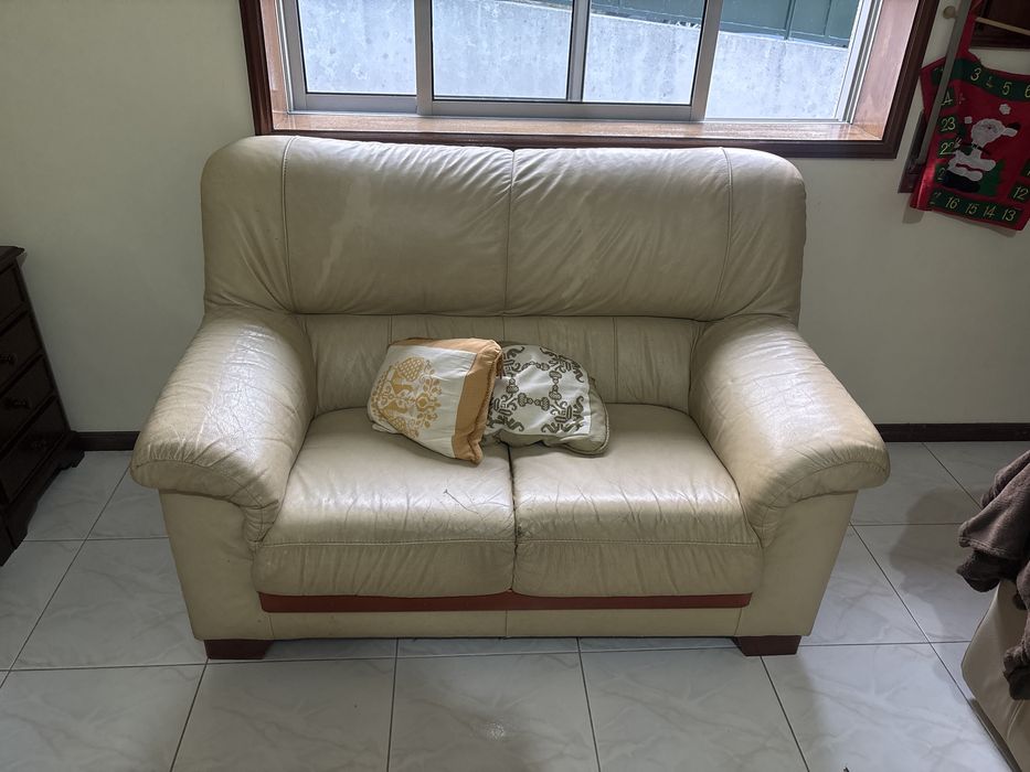 2 sofas a bom preco