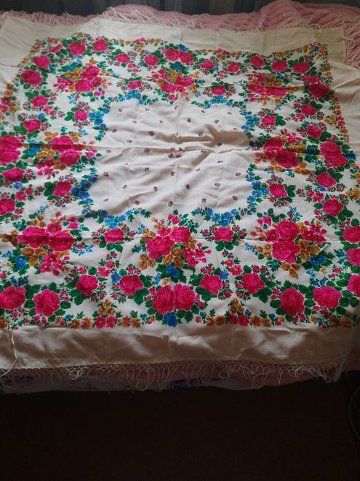 Продам хустку давню