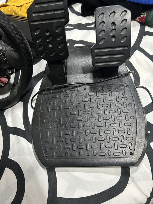 Vendo volante ferrari thrustmaster