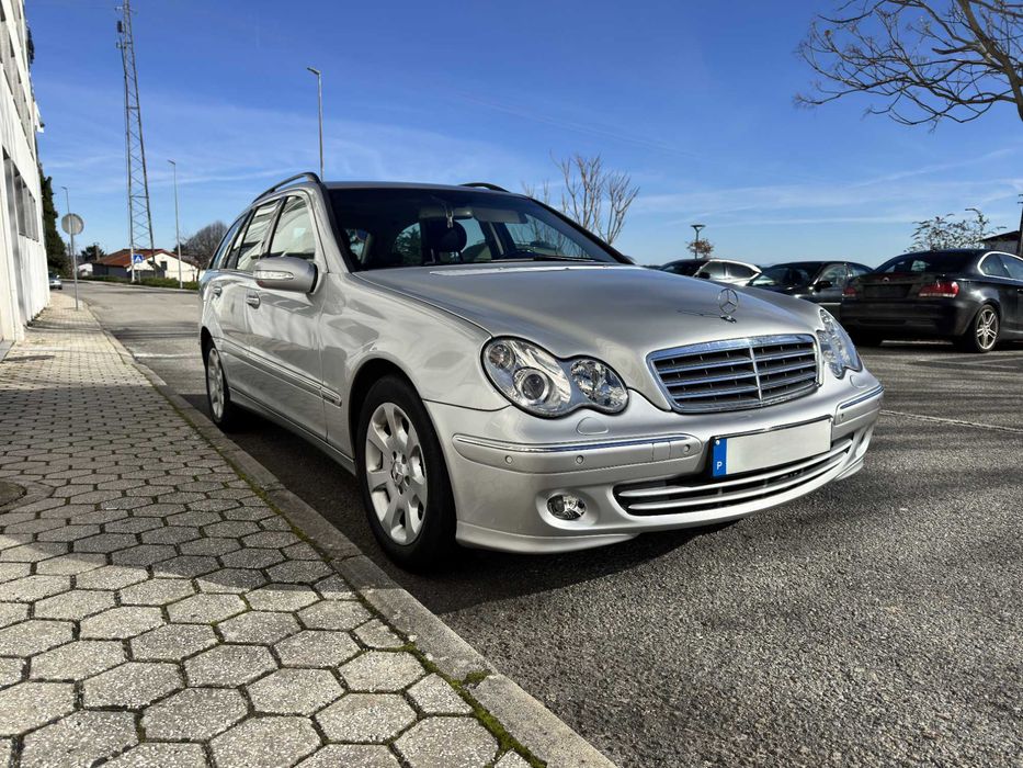 Mercedes C220 (S203)