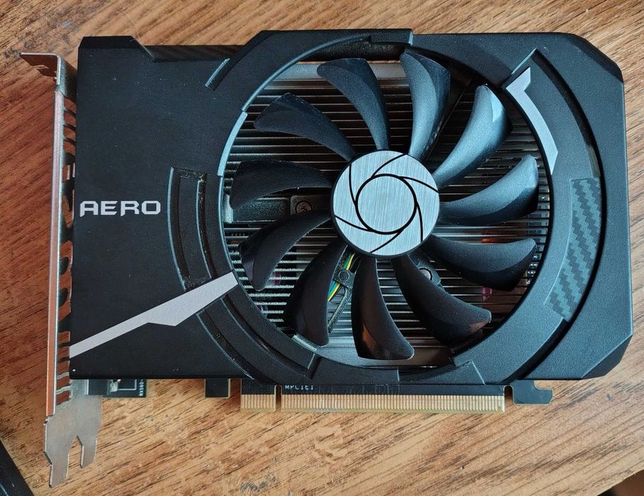 Karta graficzna MSI Radeon RX 560 Aero ITX OC 4GB ramu.