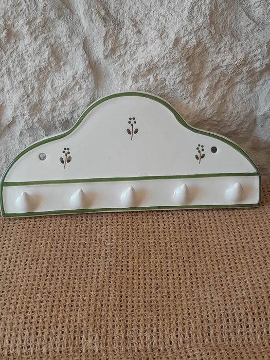 Cabide antigo ,ceramica,pintado