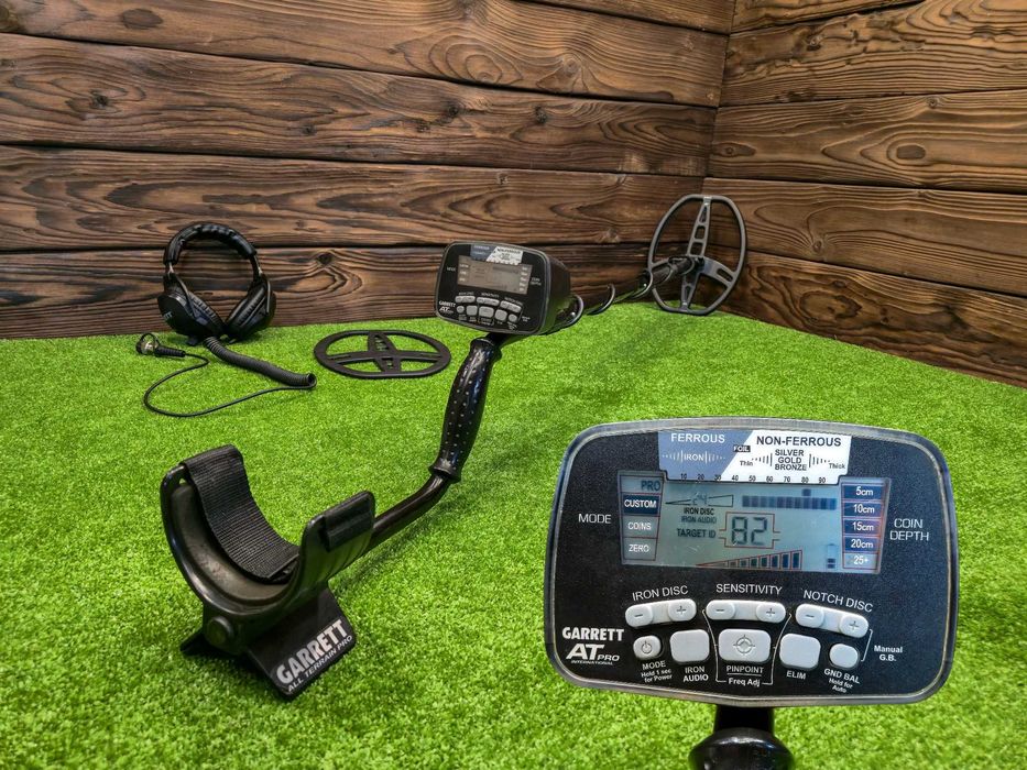 Металошукач Garrett AT PRO International