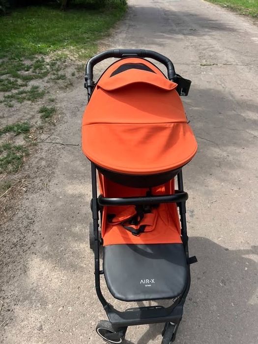Продам коляску Anex air x