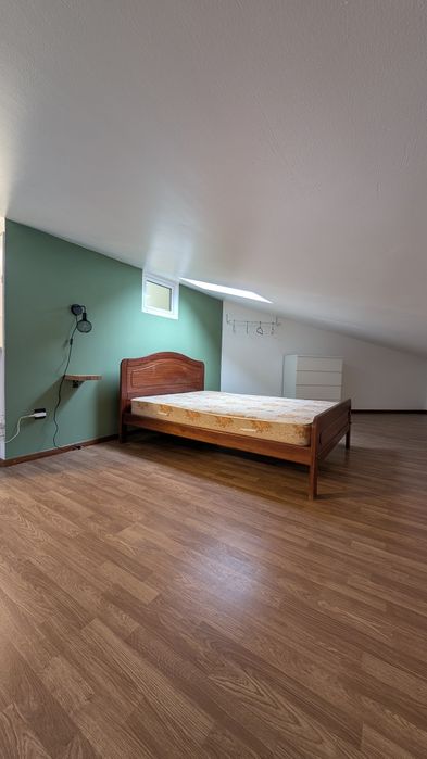 Aluga-se Estudio na Marinha Grande