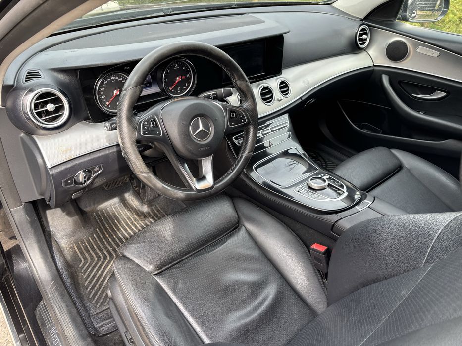 Mercedes-Benz E220d 194KM 9G
