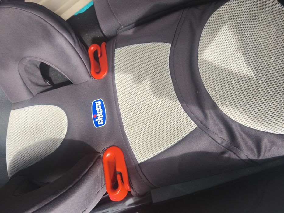 Cadeira Auto Chicco 15-36 kg com Isofix