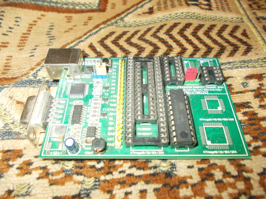 Программатор PICKIT 2 и другое.