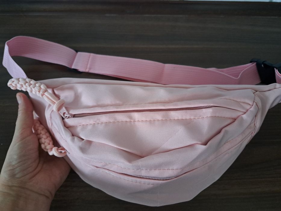 Turystyczna nerka damska-nowa