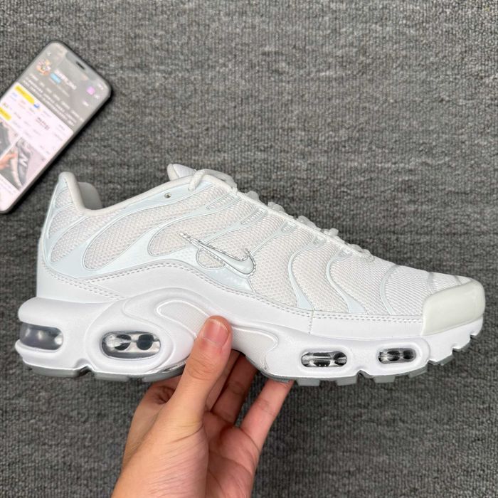 Air Max TN Plus White R.40
