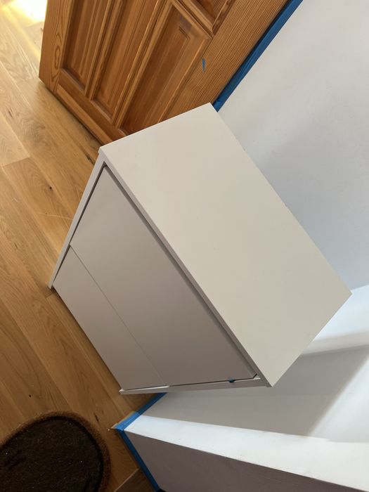 Biala szafka na buty 2 komprowa