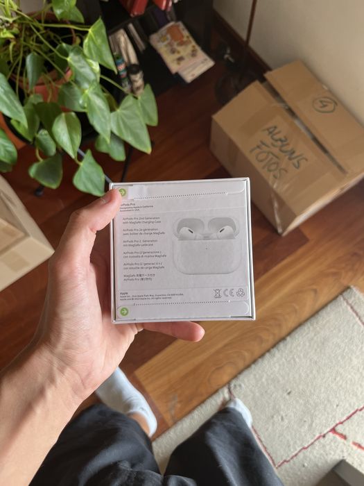 AirPods Pro (Second Generation)64729822321794124