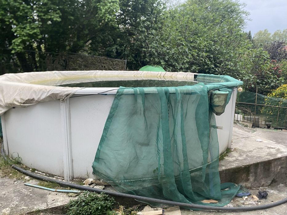 Piscina redonda com colunas  460x120 monobloc