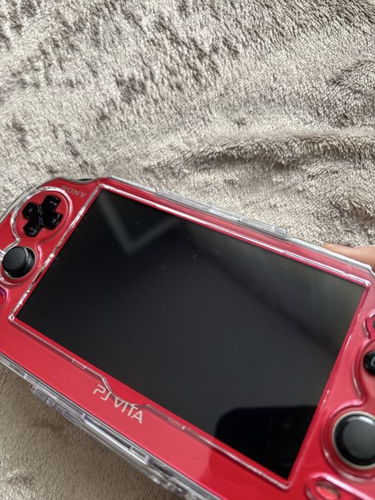 PlayStation Vita  Cosmic Red PCH-1100 FAT