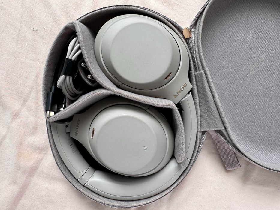 Headphones Sony WH-1000XM4