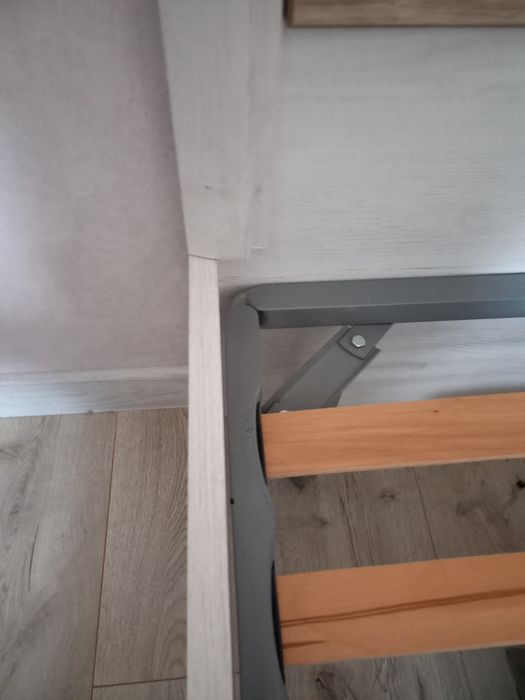 Продам ліжко + підставка + матрас