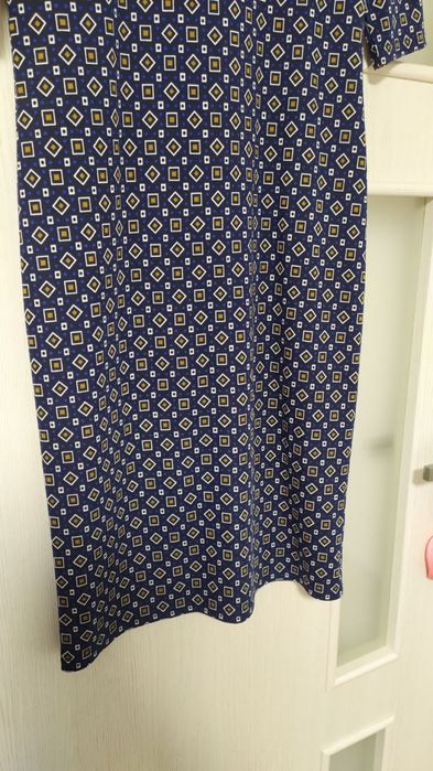 Платье р.S Нарядное платье р.S Платье с рукавом Красивое платье