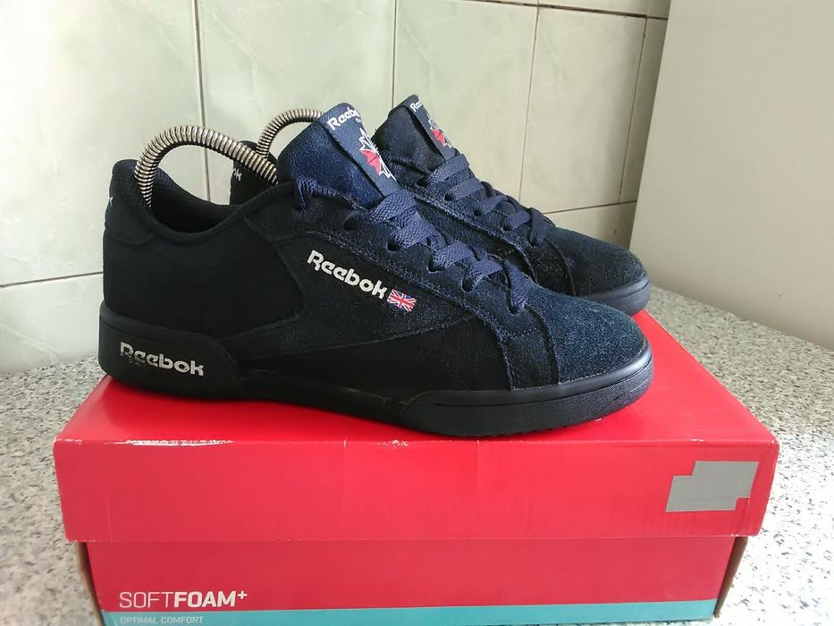 Кросівки Reebok.