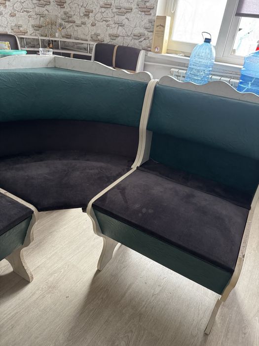 Продам уголок на кухню