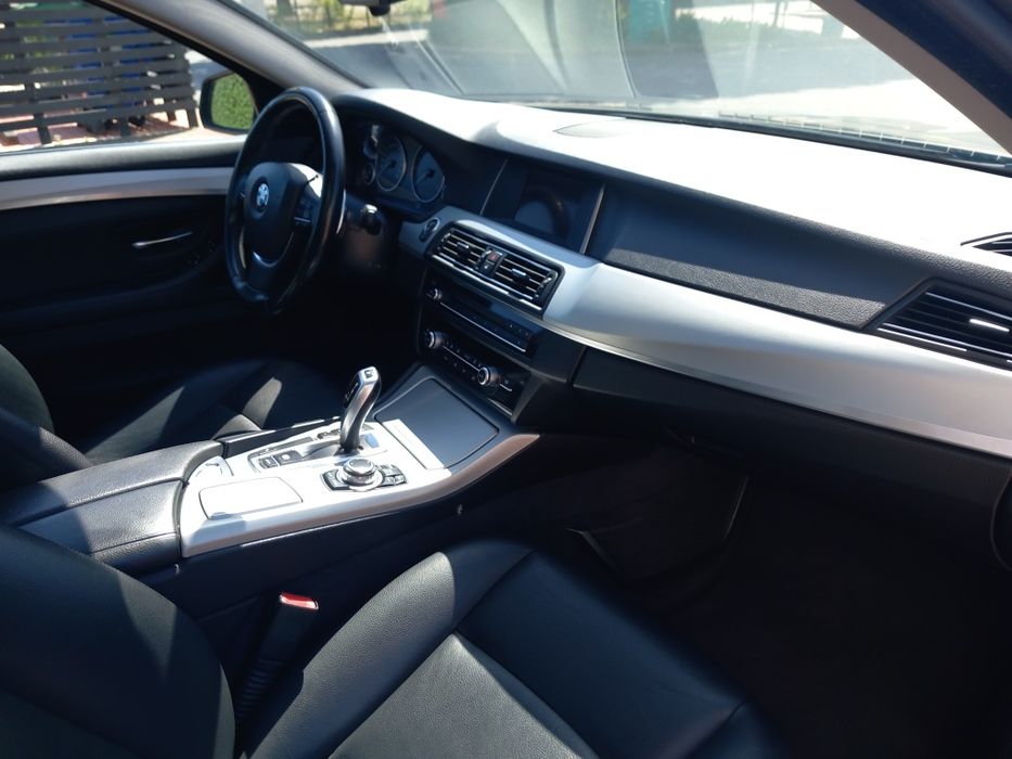 Carrinha BMW serie 5 518D Auto Touring 2015