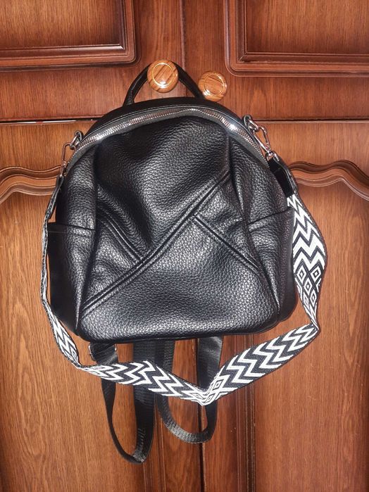 Новий жіночий рюкзак