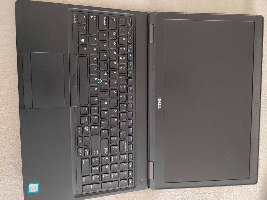 Dell Latitude 5580 | Core i5-7300U(2/4) | 15.6" FHD IPS | 8 Gb | 256 SSD