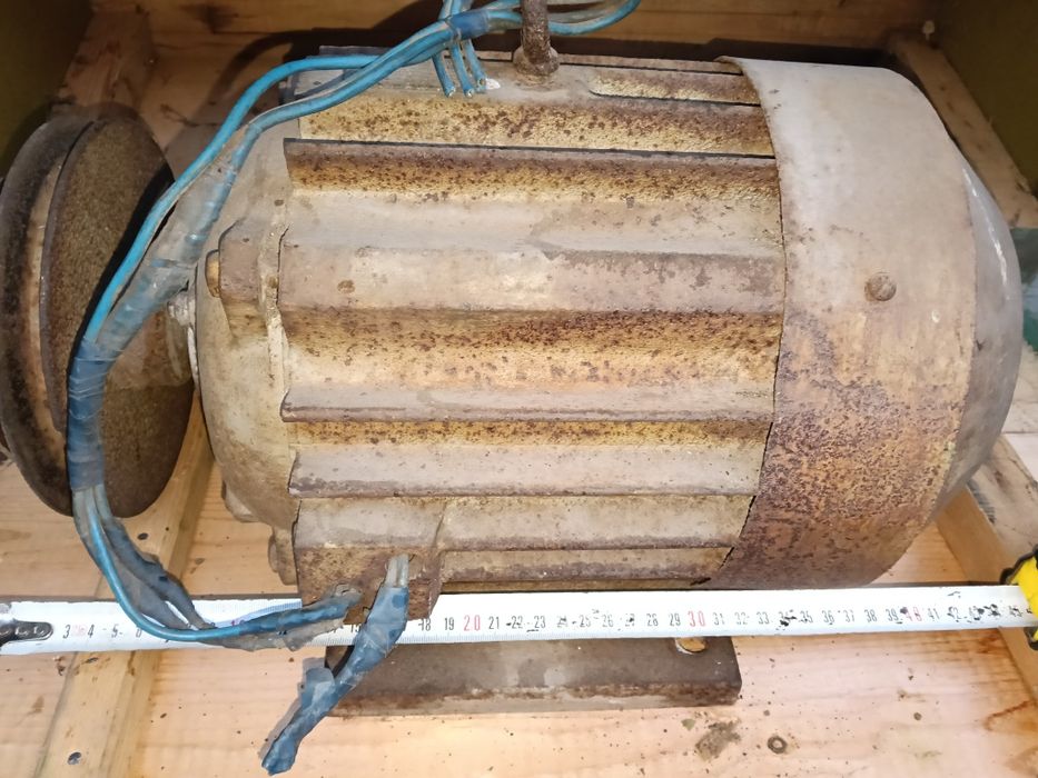 Электродвигатель 2.8кв