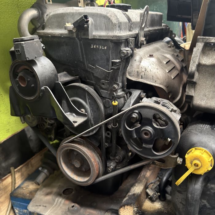 Motor ZL01  e caixa Mazda MX3