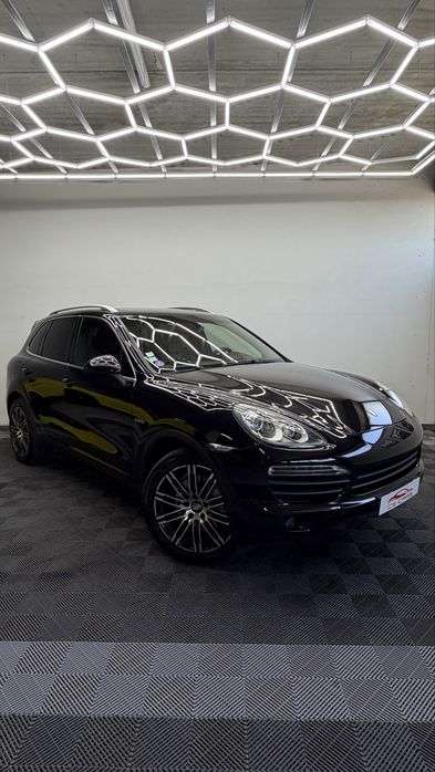 PORSCHE CAYENNE 3.0 HÍBRIDO — photo 2