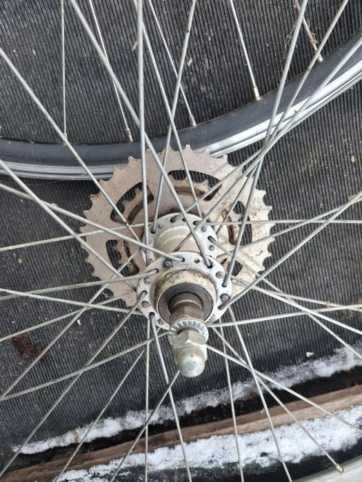 Колеса задні для велосипеда 28дюймів