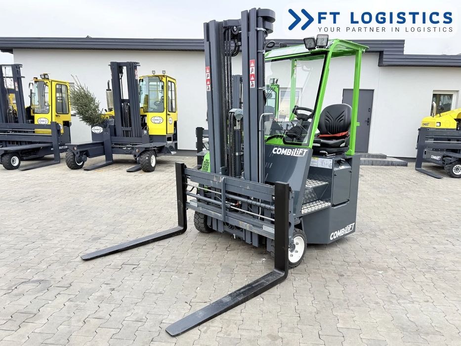 Combilift WÓZEK CZTEROKIERUNKOWY - WIELOKIERUNKOWY | COMBILIFT CB3000 | DIESEL | TRIPLEX 5500MM | POZYCJONER WIDEŁ | PRZESUW WIDEŁ | WOLNY SKOK | STAN IDEALNY | Szeroka oferta wózków czterokierunkowych i bocznych, dopasowanych do różnorodnych potrzeb i za