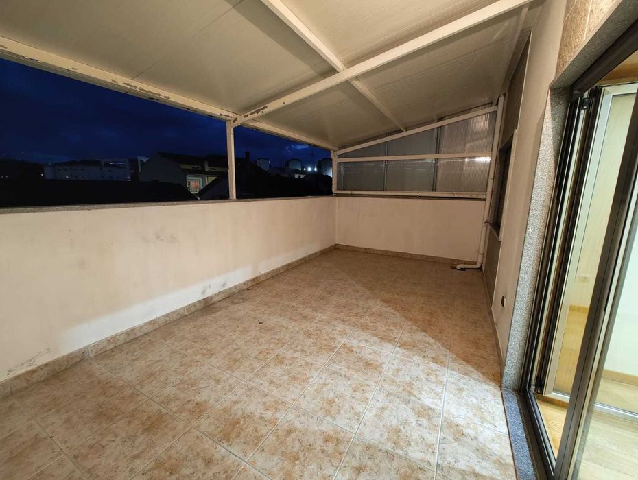 Arrendo Apartamento T2 em Bragança - Rua Abade Cicouro