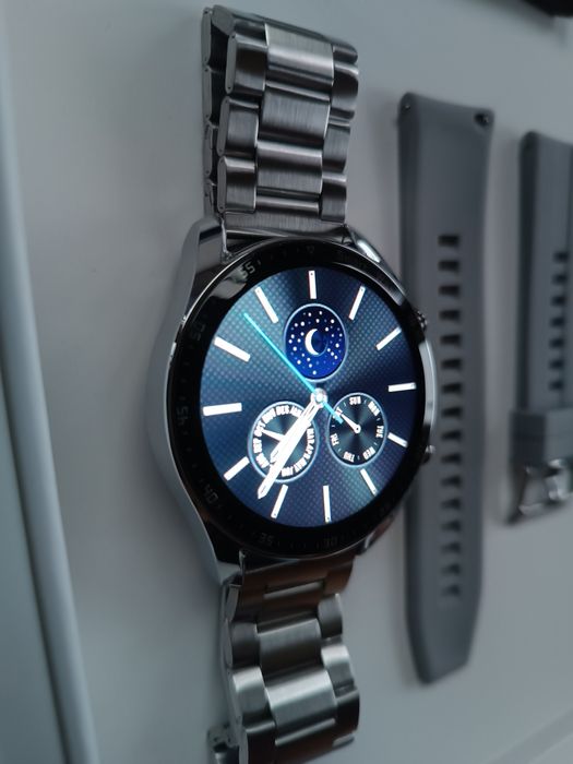 Smartwatch, srebrny, metalowa bransoleta