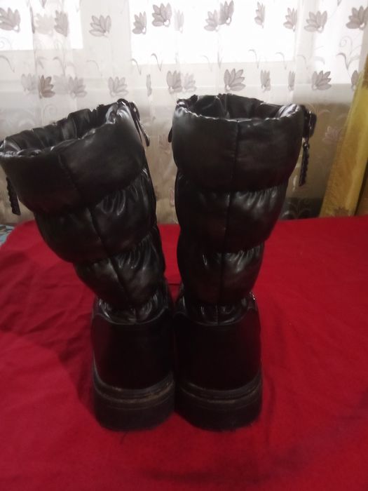Продам сапоги для дівчинки
