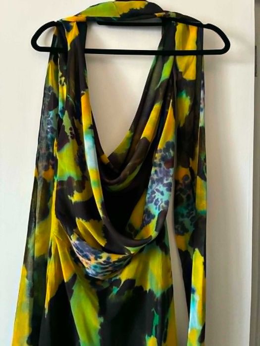 Vestido Zara sem Costas