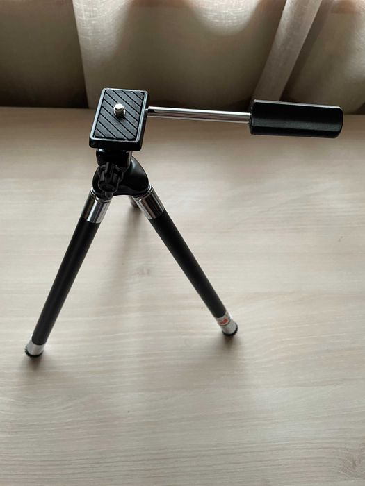 Трипод для фотокамери, відео для селфі з ручкою та чохлом новий