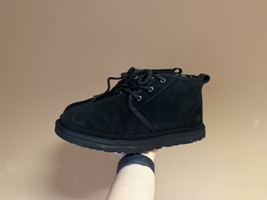 Ugg neumel black