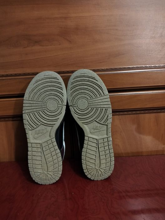 Взуття, кросівки Nike.