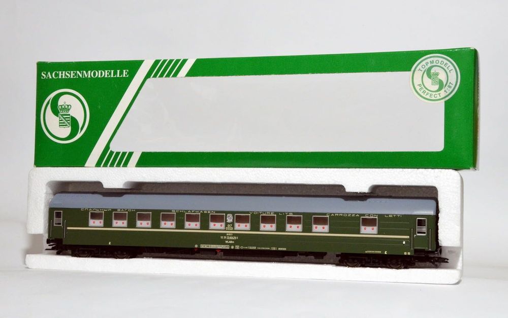 Пассажирский  вагон СВ СЖД Саксенмоделс на колею 16 мм НО