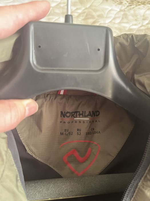 Куртка зелена Northland 52розмір демісезон