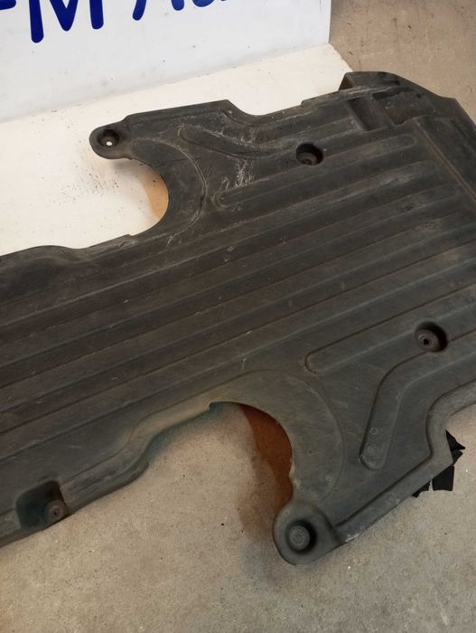 Resguardo inferior motor Jaguar XF 250