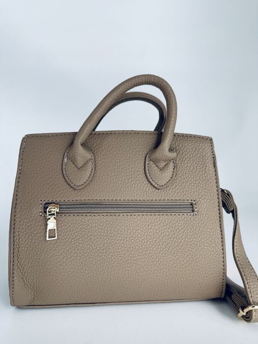 Nowa modna torebka kuferek kłódka