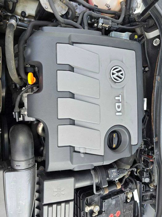 Двигатель VW Passat B7 1.6 TDI CAY C Двигун Touran Golf 6