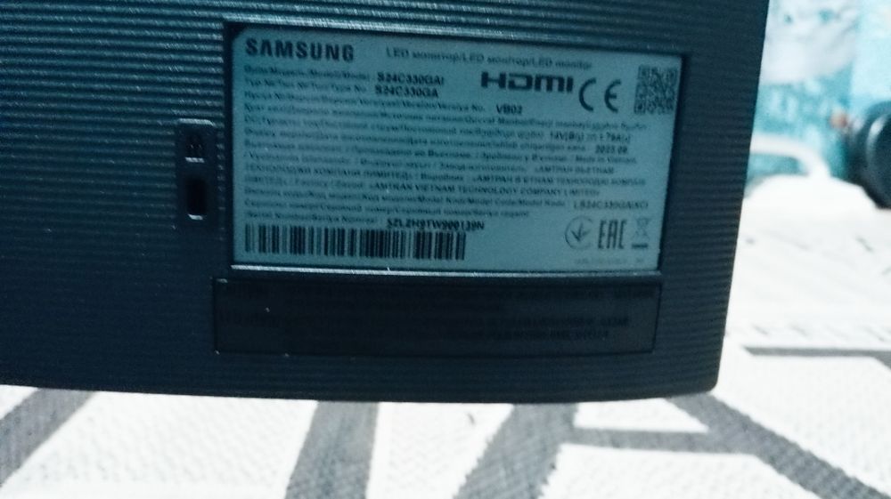 Монитор slmsung.