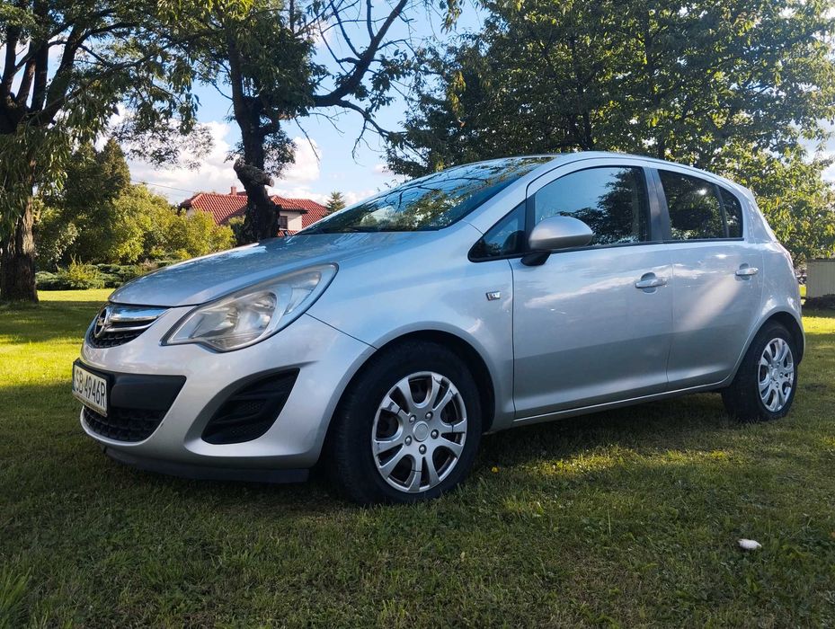Opel Corsa D 1.2 Benzyna (2012) | 156 tys. km | Nowe sprzęgło, hamulce, aku | 2x opony 2025