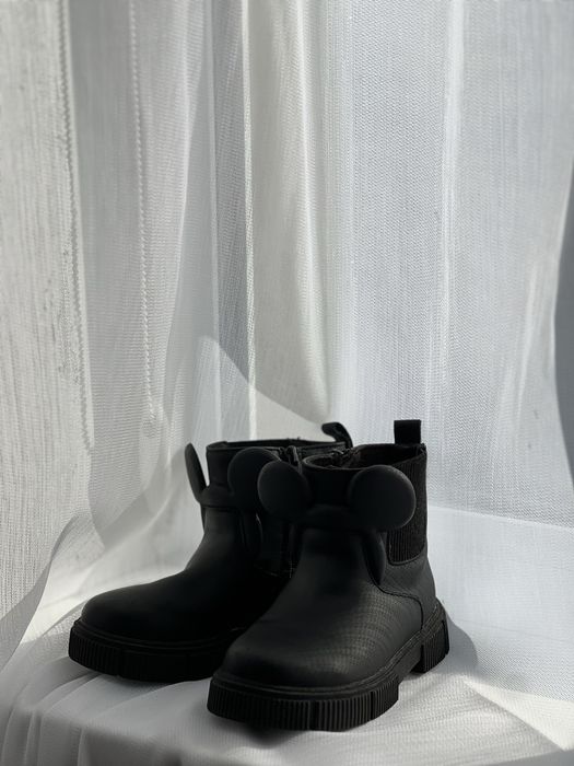 Дитячі челсі ZARA