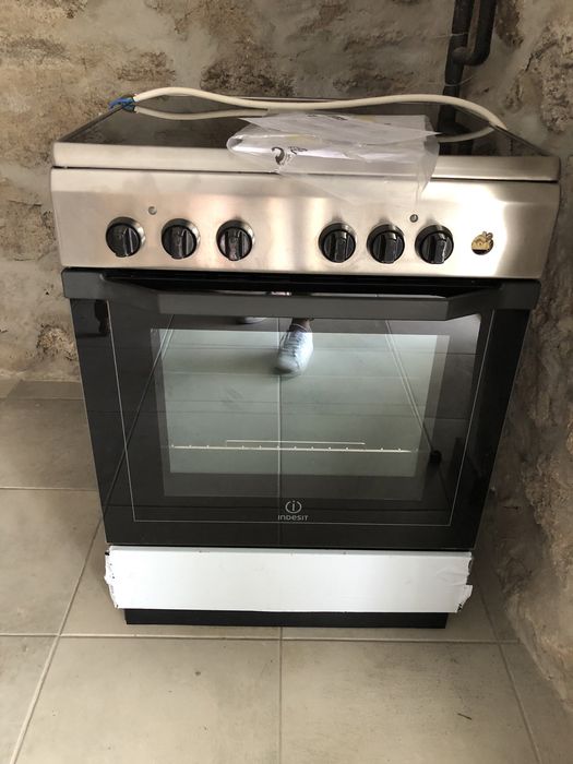 Fogão Indesit 16VMH2A X