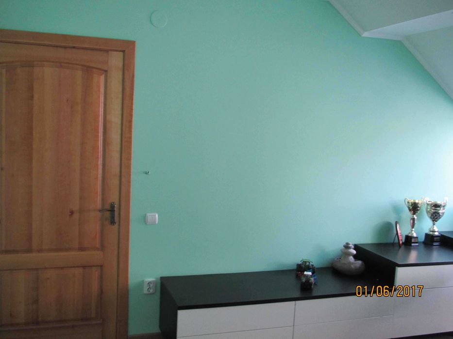 Центр офісна будівля 300 кв.м. гарний стан фасад ціна 650 у.е./кв.м.