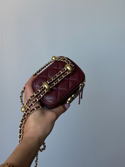 Сумка Chanel Classic Burgundy Lambskin Pearl Crush Mini Vanity Case